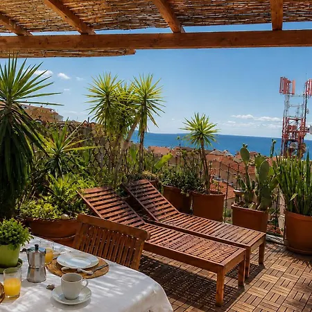Appartamento Hostdomus - Sea Nest *