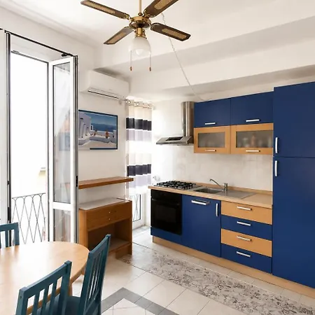 Hostdomus - Sea Nest Appartamento *